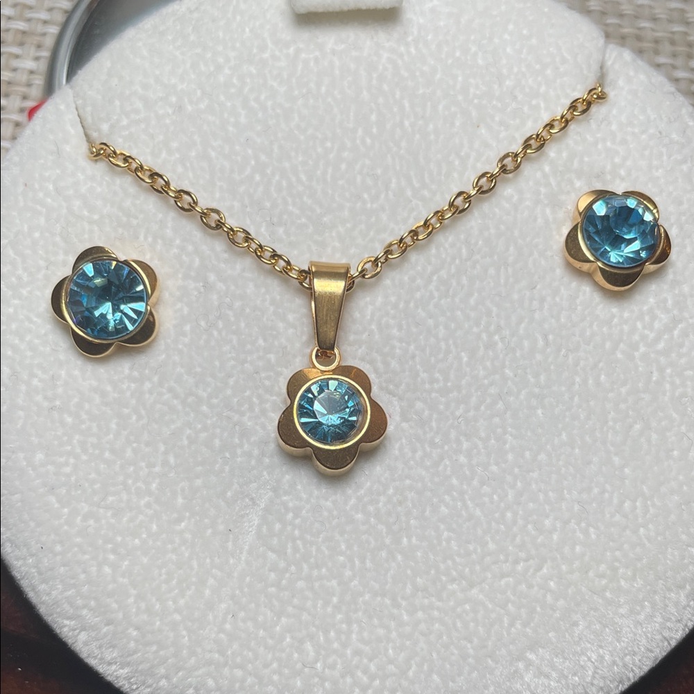 Gold and Blue Flower Jewelry Set